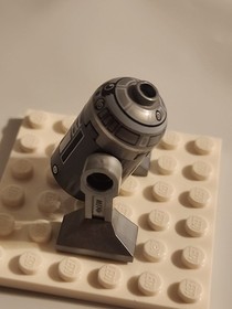 LEGO Star Wars Legends R2-Q2 Astromech Droid Minifigure 