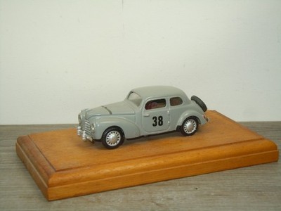 2-Door Rally Car - 1:43 *72412