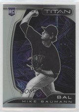 2022 Panini Chronicles Titan Holo Prizm Mike Baumann #17 n1u