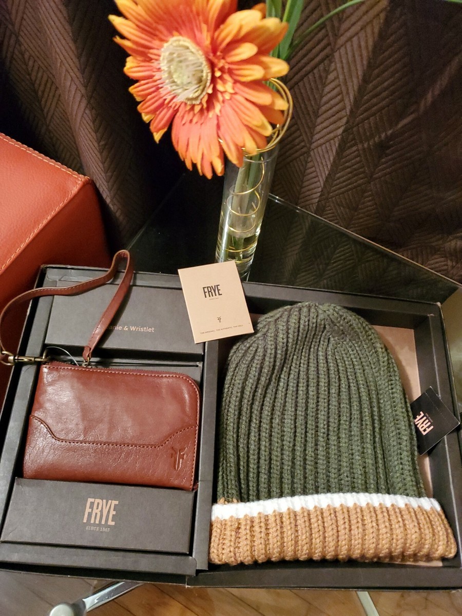 New Frye Women display picture 3