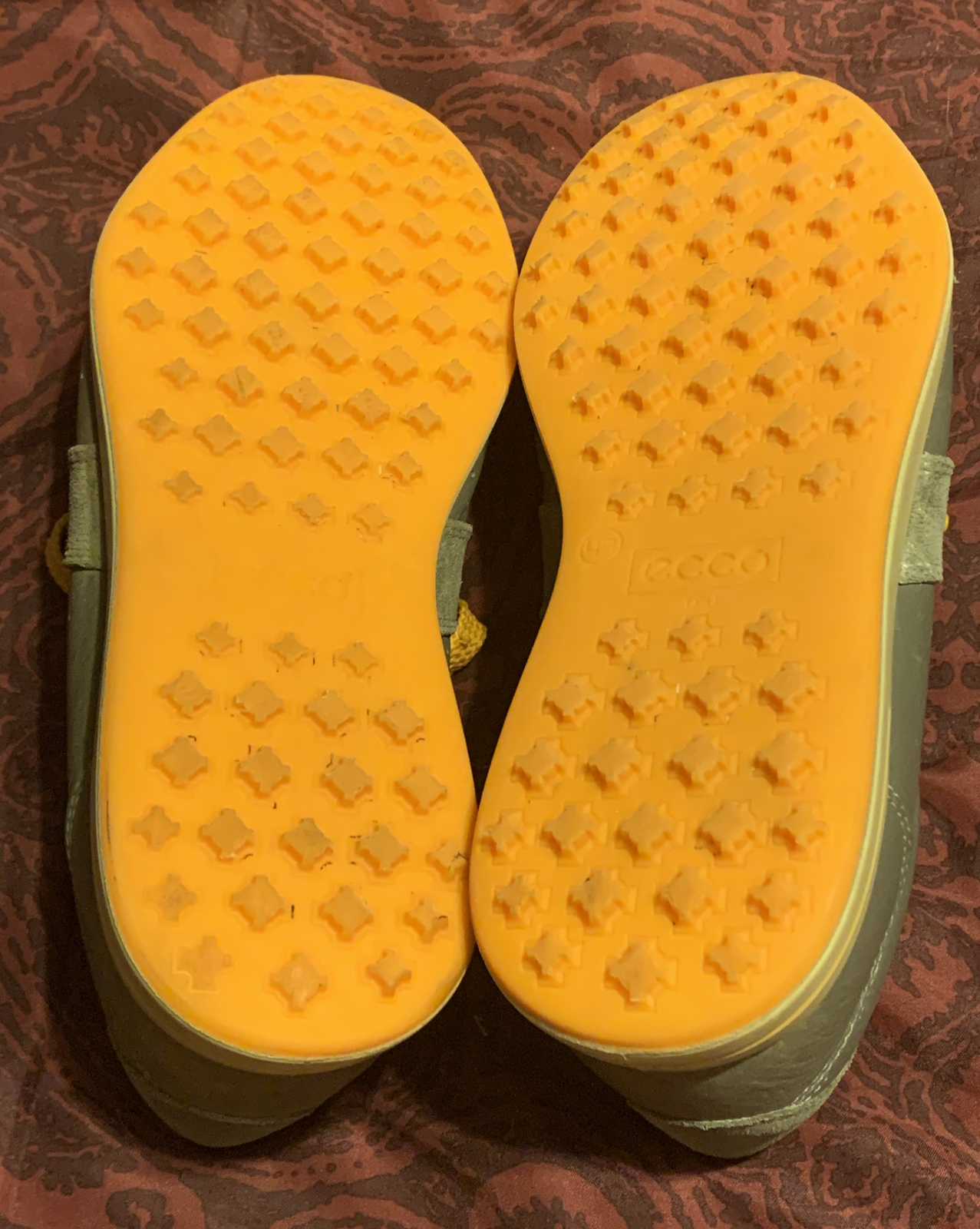 ECCO LEATHER SPIKELESS MEN'S GOLF SHOES SIZE 9.5 (43… Gem