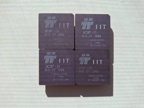 IIT 3C87-25 387 FPU do procesora 386 25Mhz vintage FPU GOLD ILOŚĆ:1 - Zdjęcie 1 z 2