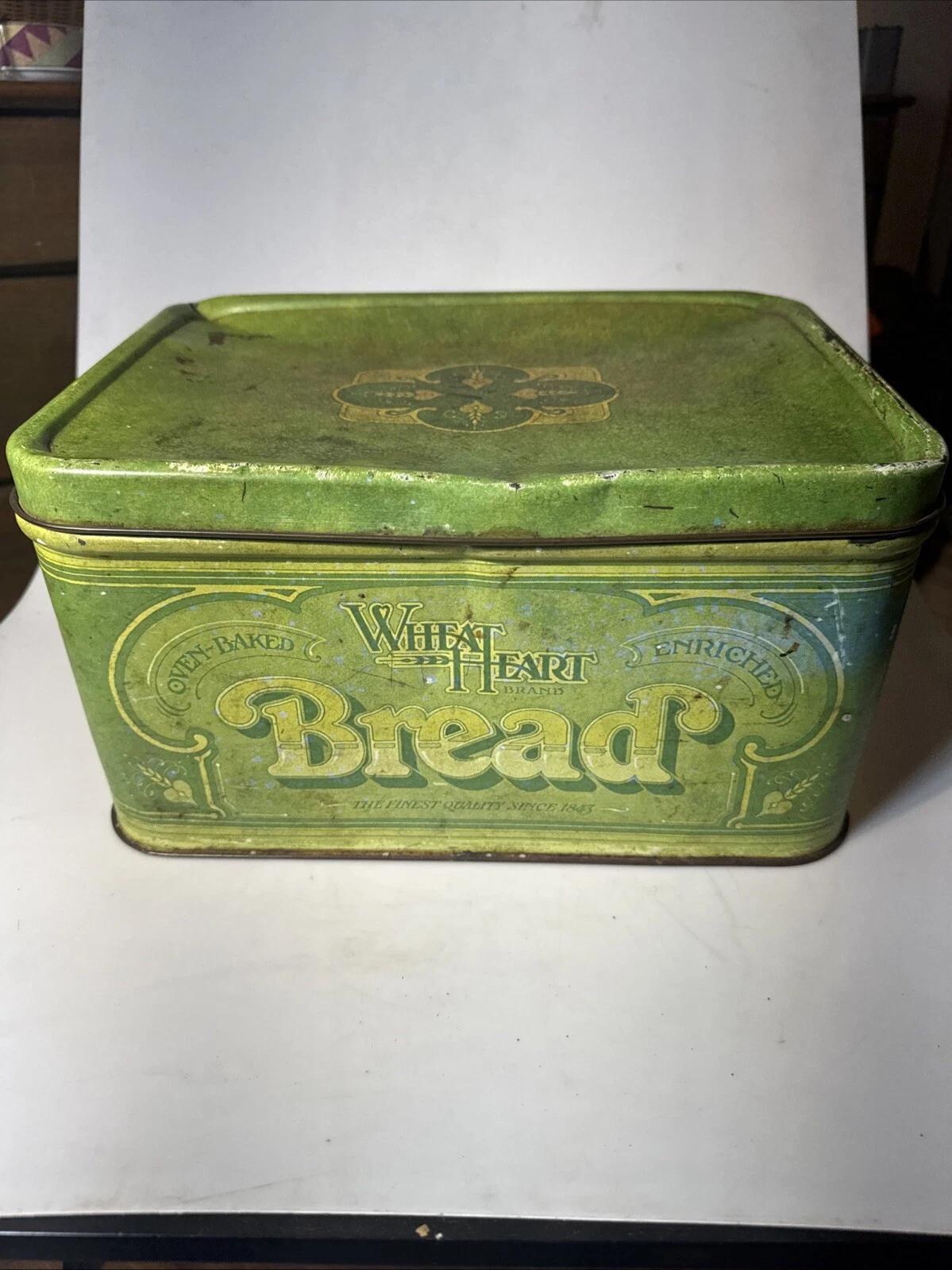 Wheat Heart Green Metal Tin Bread Box Large 14X10X8 R & D Co.