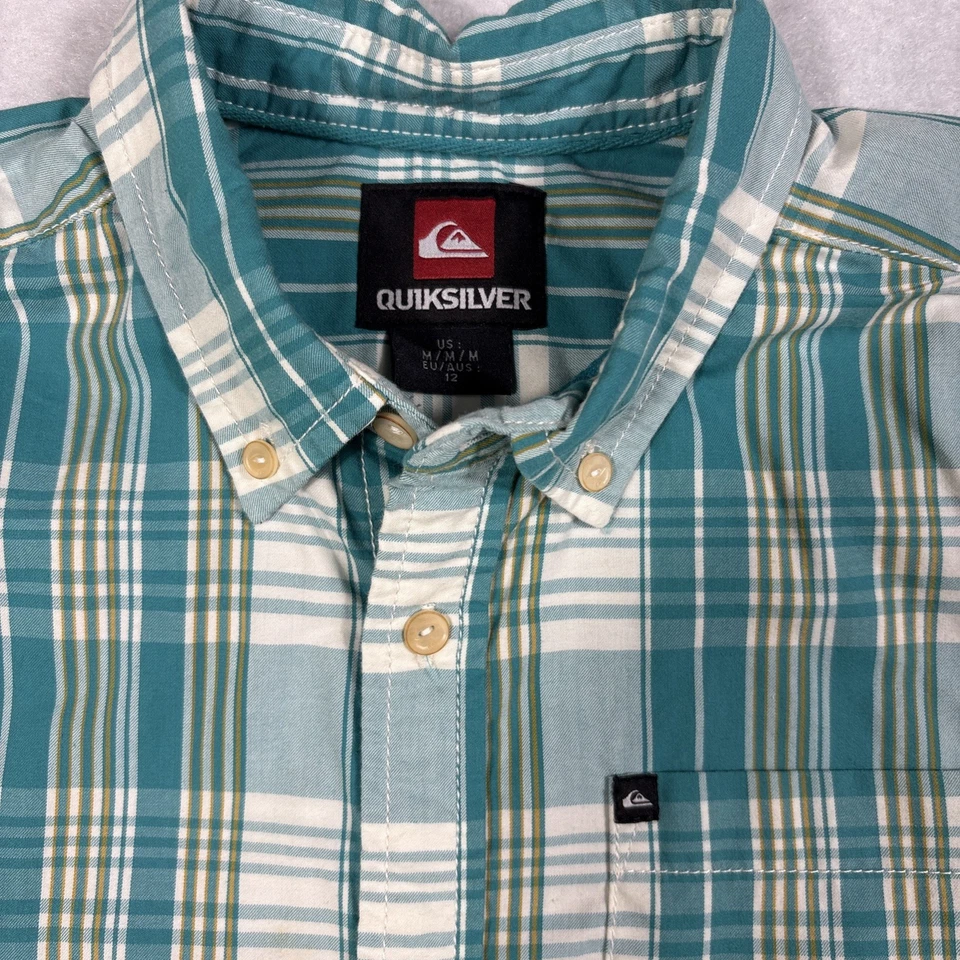 Quicksilver Boys Shirt Size Medium Button Up Short Sleeve in Green Plaid - Image 2 of 4