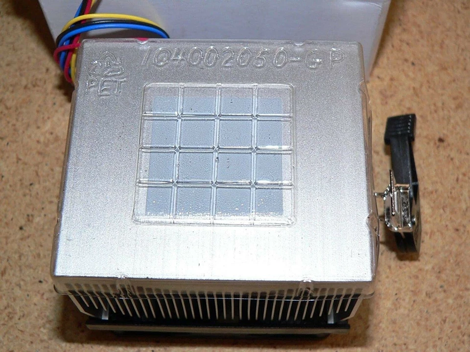 AMD CPU Cooling Fan and Heat Sink Socket 754 939 940 AM2 AM3 FM1 FM2 - Image 2 of 3