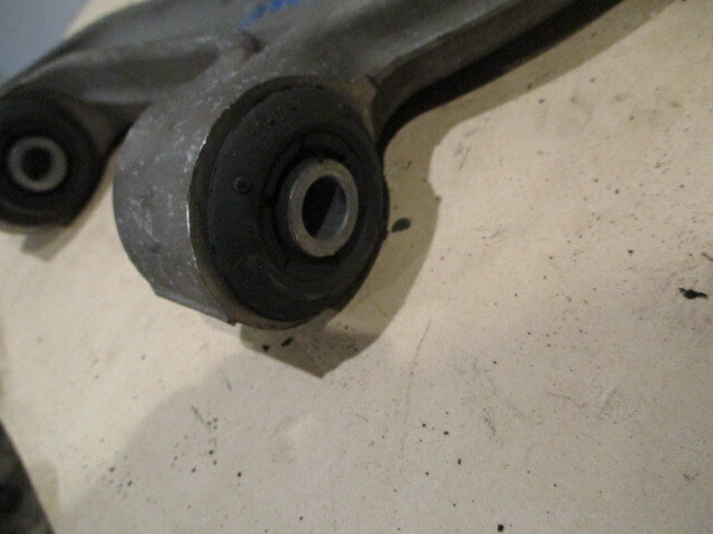 Maserati Granturismo 09 4.7 F1 - RH Rear Upper Control Arm