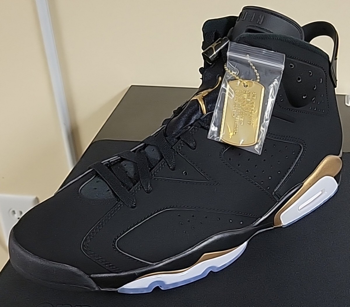 Air Jordan 6 Retro 2020 DMP Black/Metallic Gold US Size 12.5 [Make