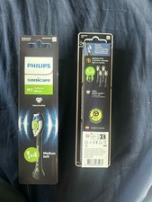 Image of Philips Sonicare W2 Optimal White Toothbrush Heads 4-Pack, HX6064