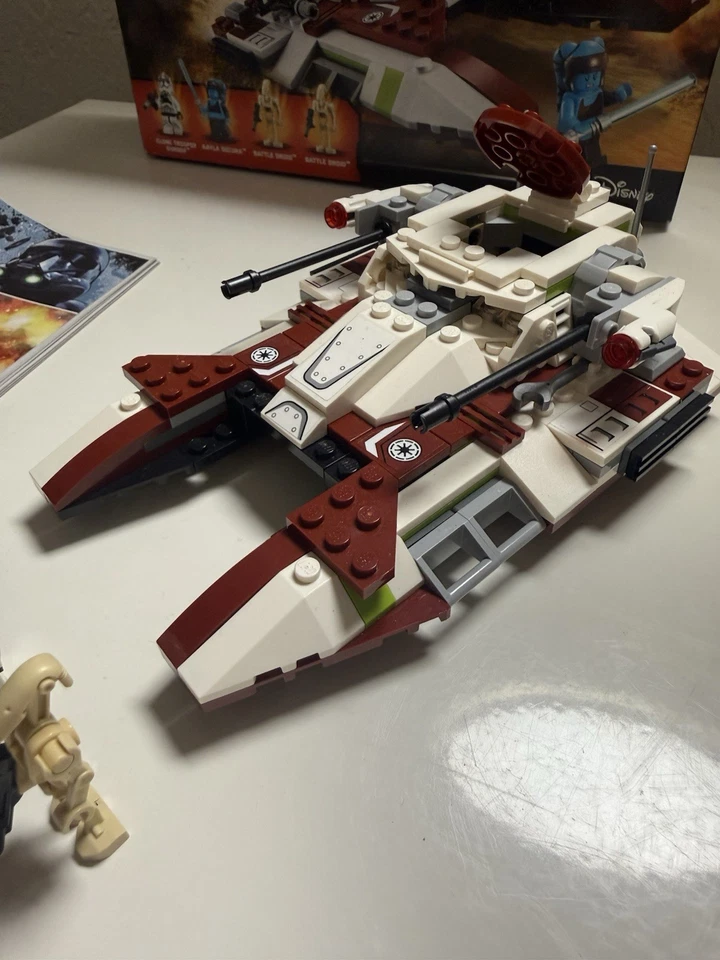 LEGO Star Wars 75182 Republic Fighter Tank, photo 3 sur 5