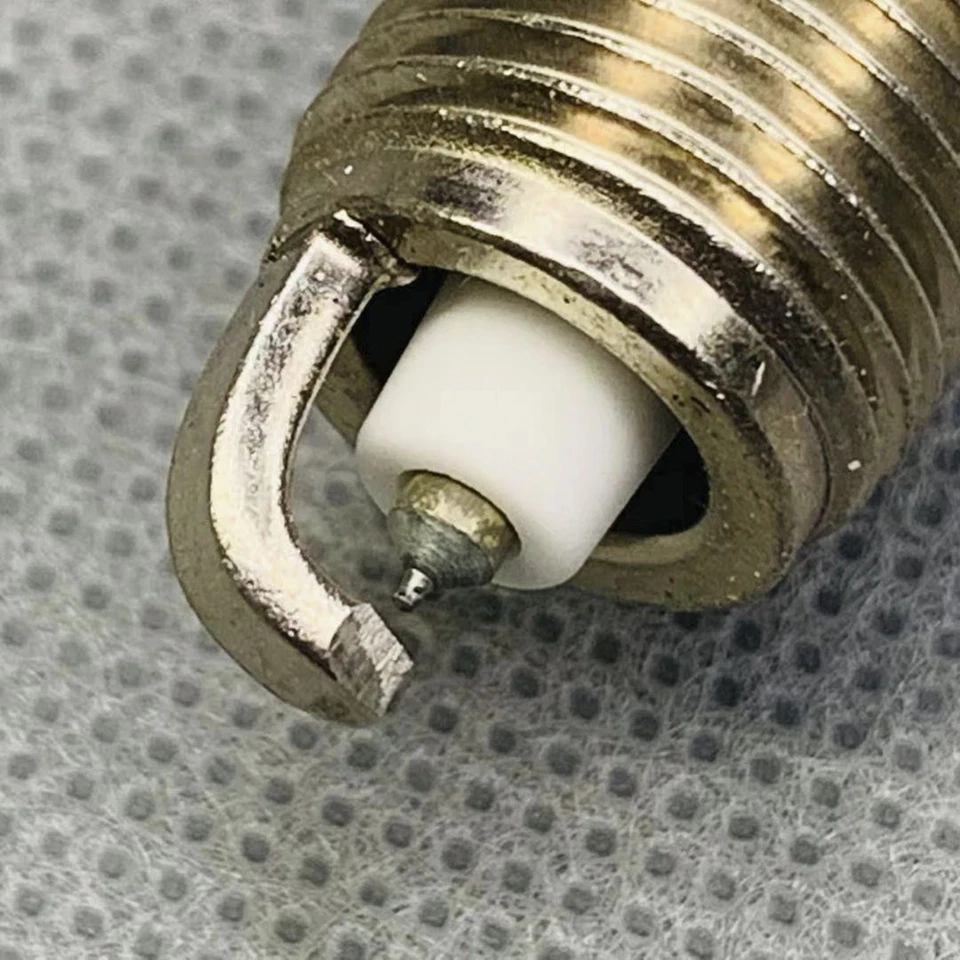 Juego de 8 bujías de iridio OE 9604 para Acura Chevrolet Dodge Honda Jeep Foto 3 de 4