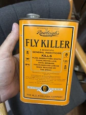 Vintage Rawleighs Empty Fly Fluid 1 QUART tin.