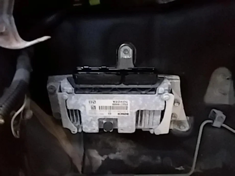 Centralina motore originale (ECU) TOYOTA AYGO (_B1_) 2009 - Immagine 2 di 2