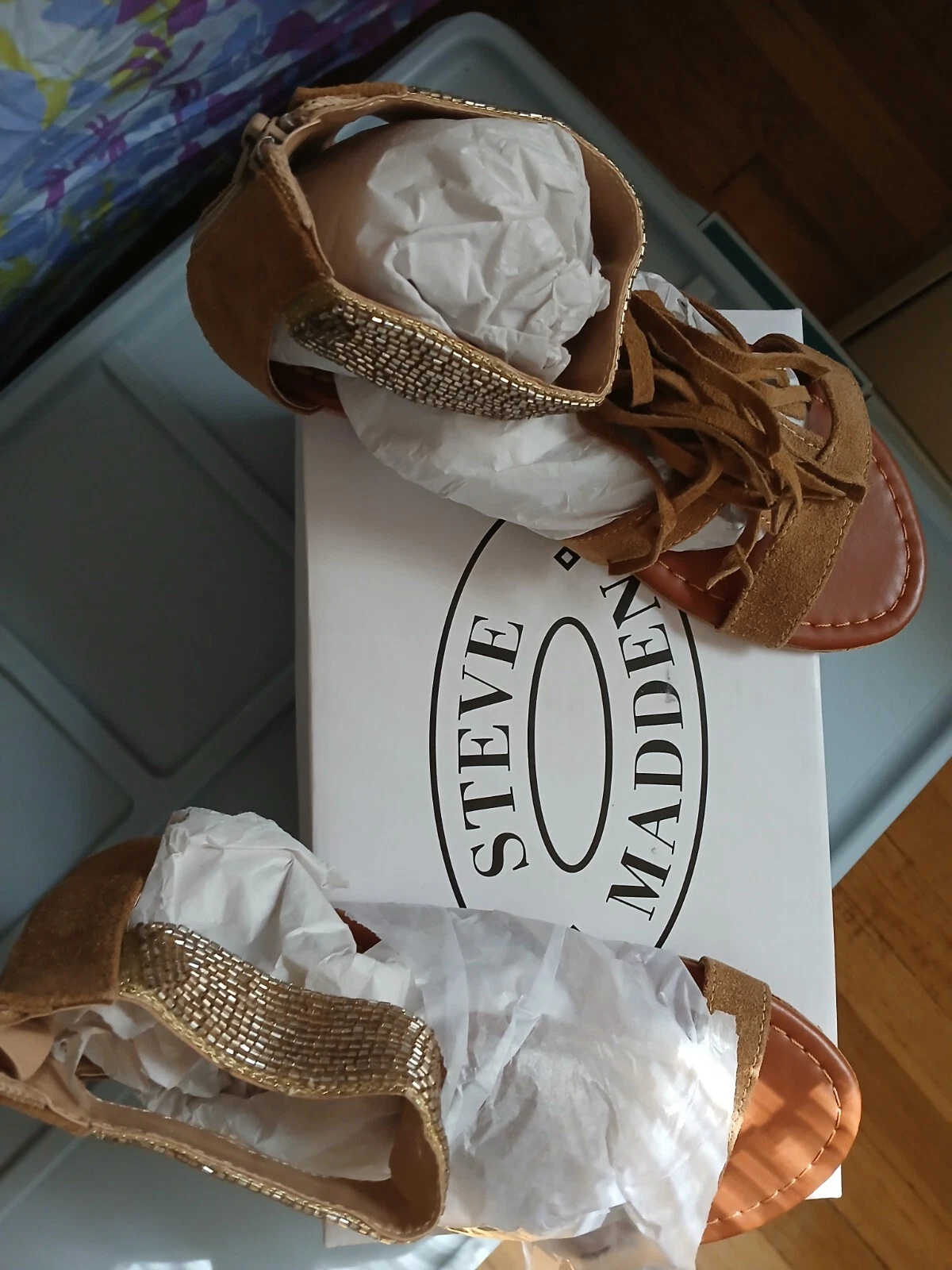 steven madden suede sandel flat size 6