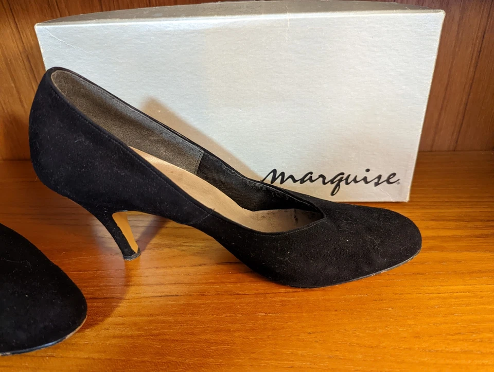 BOMBAS MARQUESA VINTAGE CLÁSICAS GRACE KELLY GAMUZA NEGRA. PRECIOSO. Usado en excelente estado 10 N  Foto 3 de 4