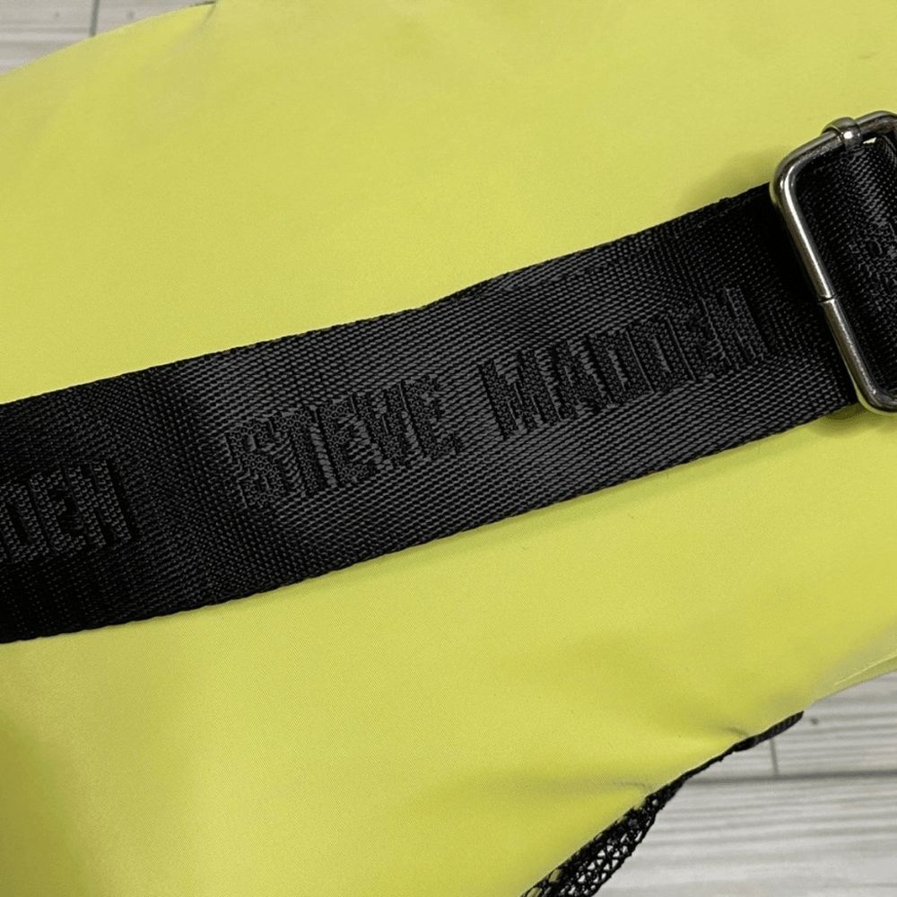 NWT Steve Madden Lemon Yellow Green Black Bromano sling 