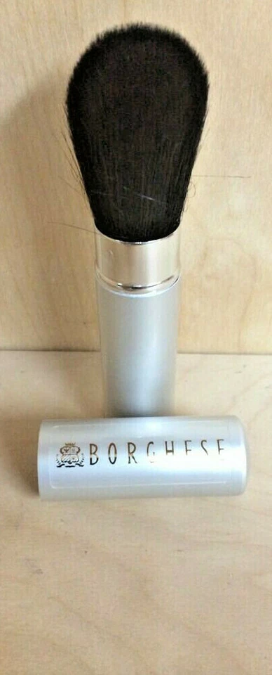 Borghese retractable face brush (natural hair) + free FACE BRUSH - Image 2 of 4
