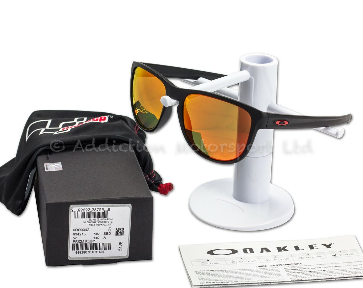 Oakley Sliver Round Sunglasses in Matte Black, Prizm Ruby