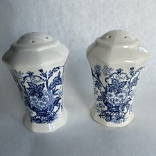 Vintage Mason  s England Blue  White Salt  Pepper Shakers