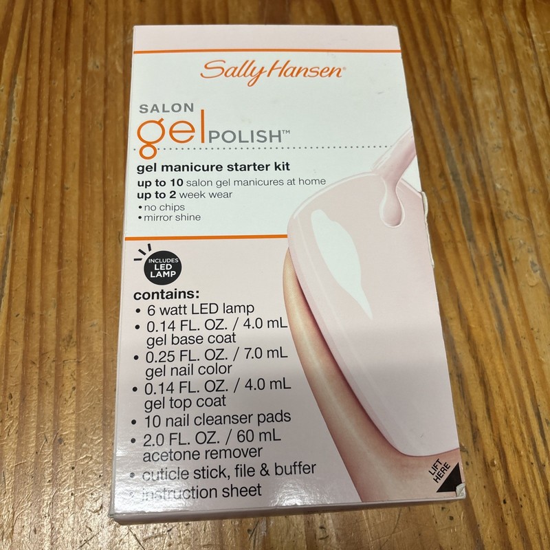 Sally Hansen new Salon Gel Polish manicure starter Kit