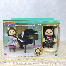 Sylvanian Families calico critters Music concert set in town Grand Piano