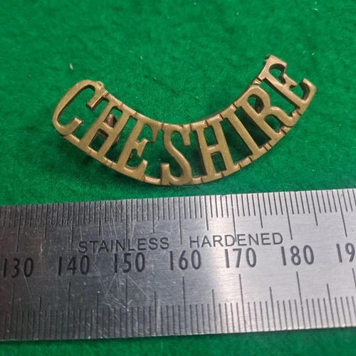 WW1 The Cheshire Regiment Shoulder Title Badge Infantry