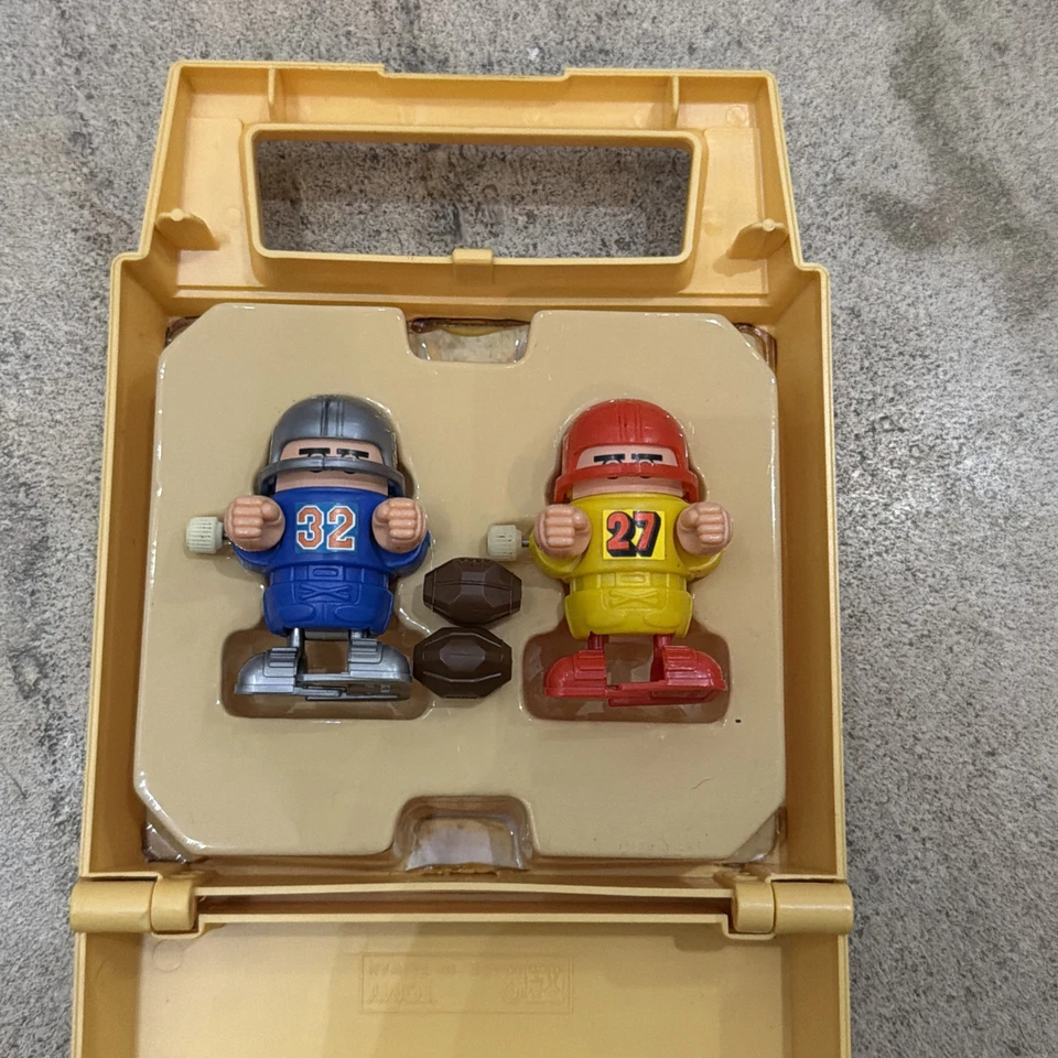 JUEGO DE JUGUETE DE CUERDA DE FÚTBOL DIVERTIDO TOMY 1981 VINTAGE Foto 4 de 4