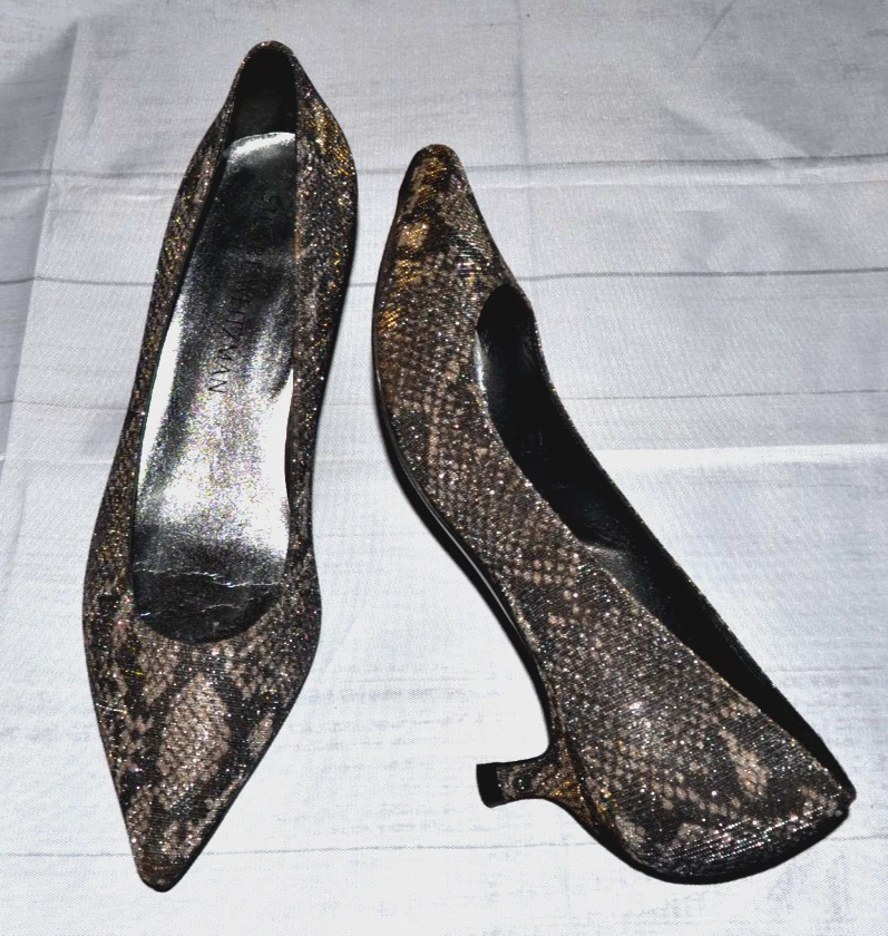 STUART WEITZMAN Sparkle Snake Leather ~Kitten Heel~Pump Heel Shoe NextToNew 5.5M - Image 2 of 4