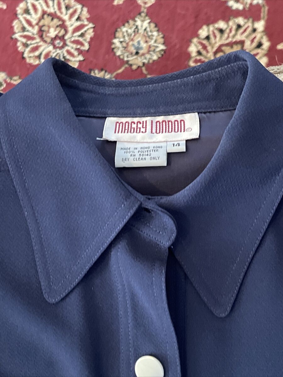Maggy London Navy Blue Polyester 2pc Suit Blouse with Skirt Maggy London Navy Blue Polyester 2pc Suit Blouse with Skirt