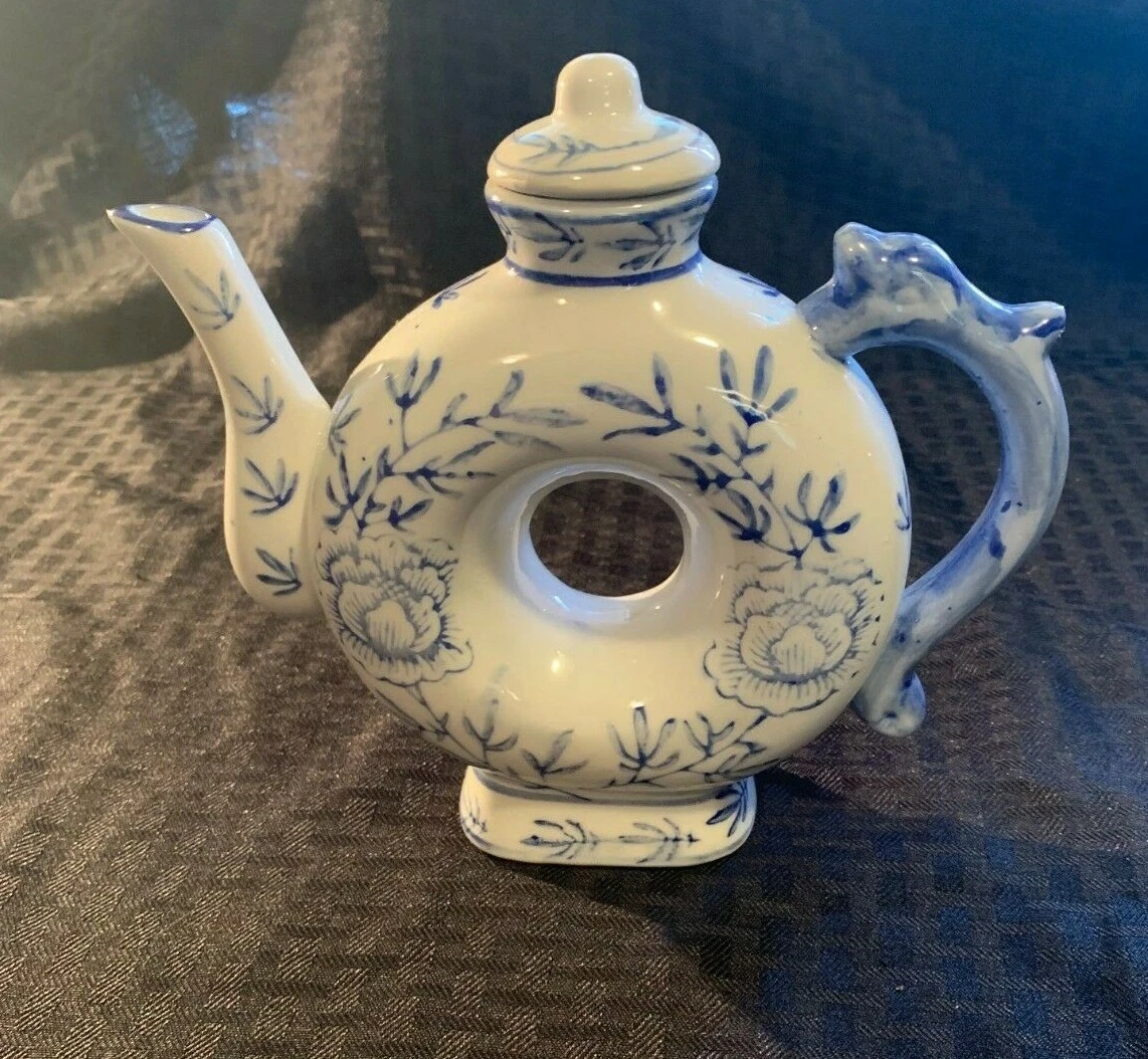 Unique Teapots 