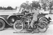 1926 RED GRANGE EXCELSIOR HENDERSON MOTORCYCLE POLICE COP PHOTO DUESENBERG AUTO
