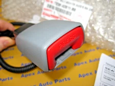 Toyota Tacoma Passenger Right Front Seat Belt Buckle Clip Gray OEM 2005-2015