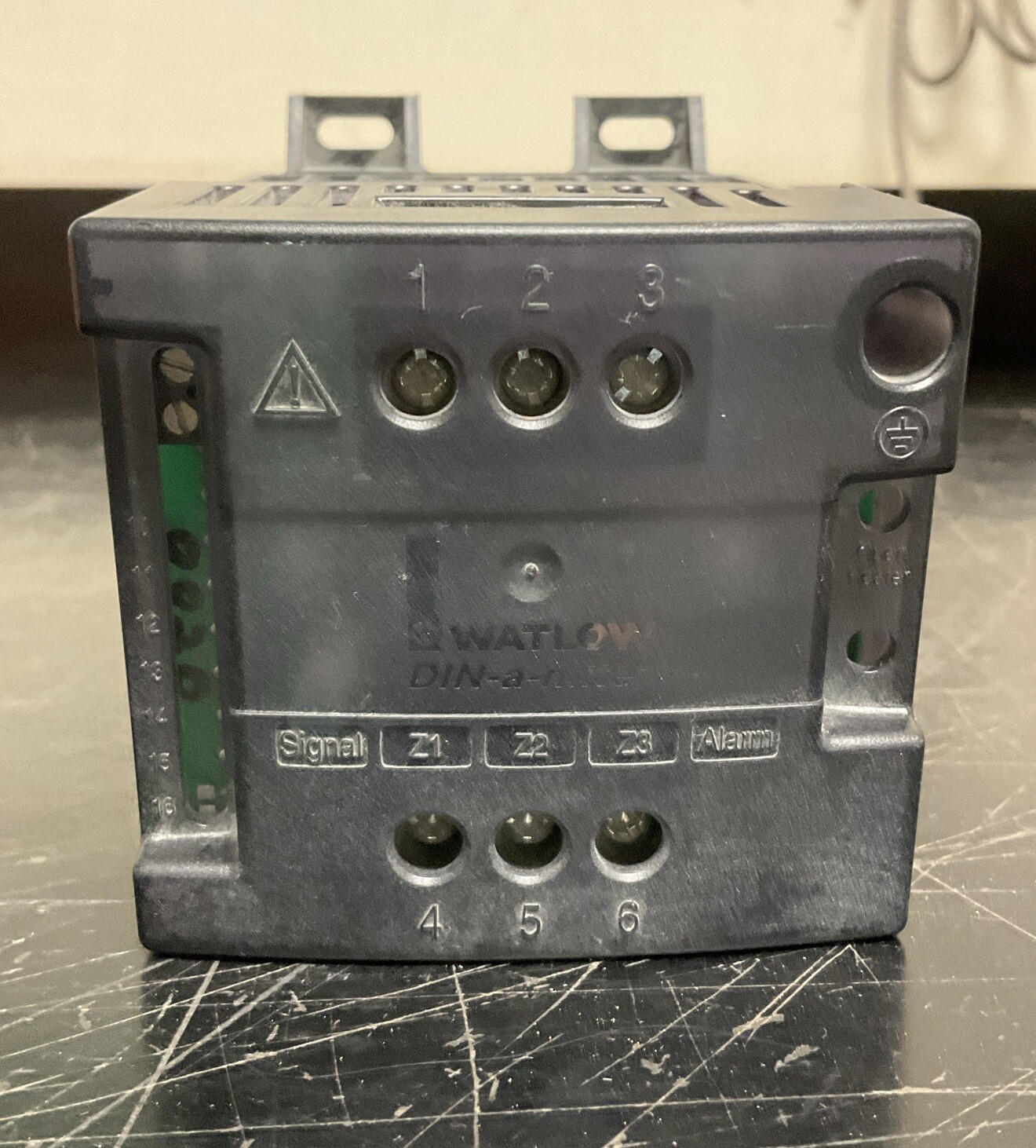 Watlow DIN-a-mite DB20-24C0-0000 Solid State Power Controller