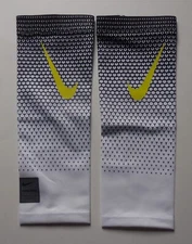 Nike Pro Haptic Graphic Forearm Shiver YOUTH White/Black/Electrolime One Pair