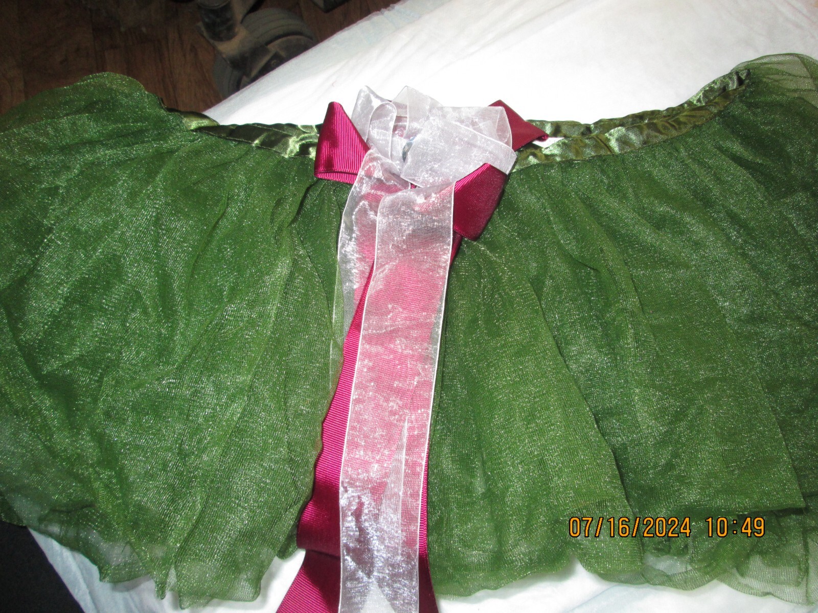 Picture 1 of 6