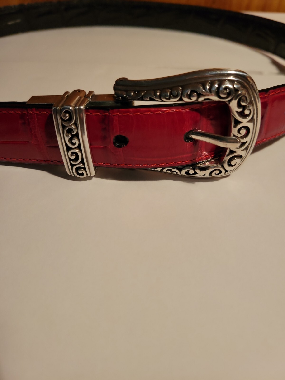 Womens reversable leather belt from burgundy to black… Gem