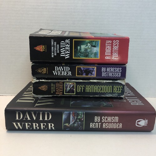 4 David Weber Books Lot Safehold Series Off Armageddon Reef A Mighty Fortress - Foto 1 di 17