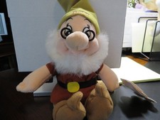 Disney Mouseketoys Snow White The Seven Dwarfs DOC 8" Bean Bag Plush NWT