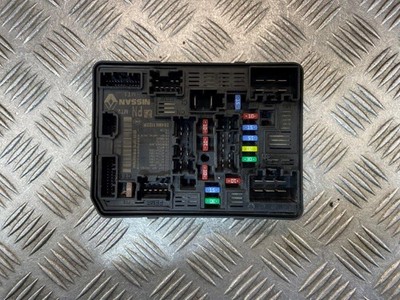 19-24 RENAULT CAPTUR MK2 1.3 PETROL BSI FUSE BOX 284B61122R