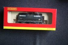 R6437B - Hornby 20T Tank Wagon, 'Briggs Dundee', 48, black, Sp Edn (Harburn2)