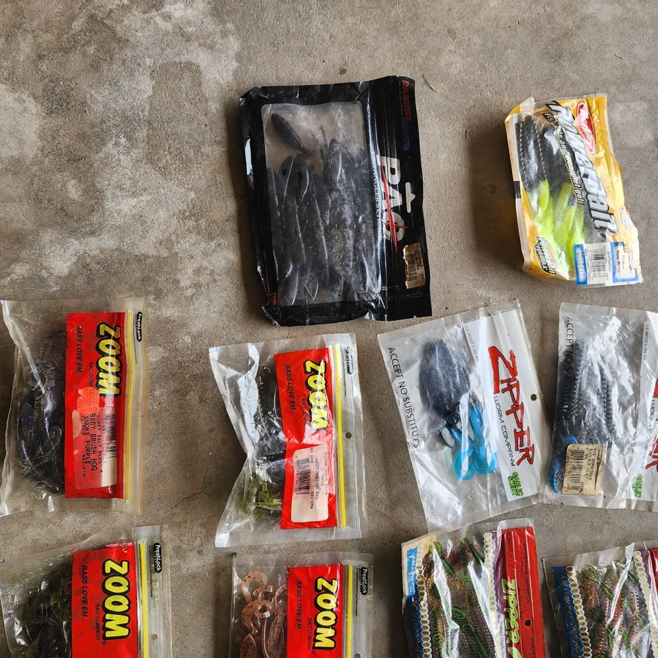 Zoom Zipper Power Bait Culprit Worms Crawdads Swim Baits 38 Packs - Image 4 of 4