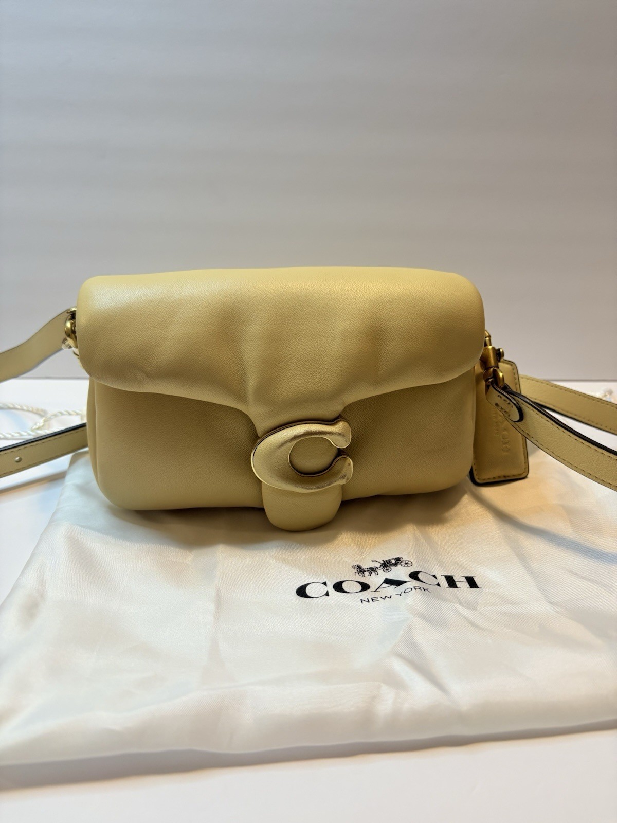 Coach  Pillow Tabby 18 Shoulder Bag In Vanilla Nappa Leather EUC