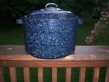 VTG LARGE Enamel BLUE Speckle CANNING CAMPING*OTHER Pan with Lid 14"x8"