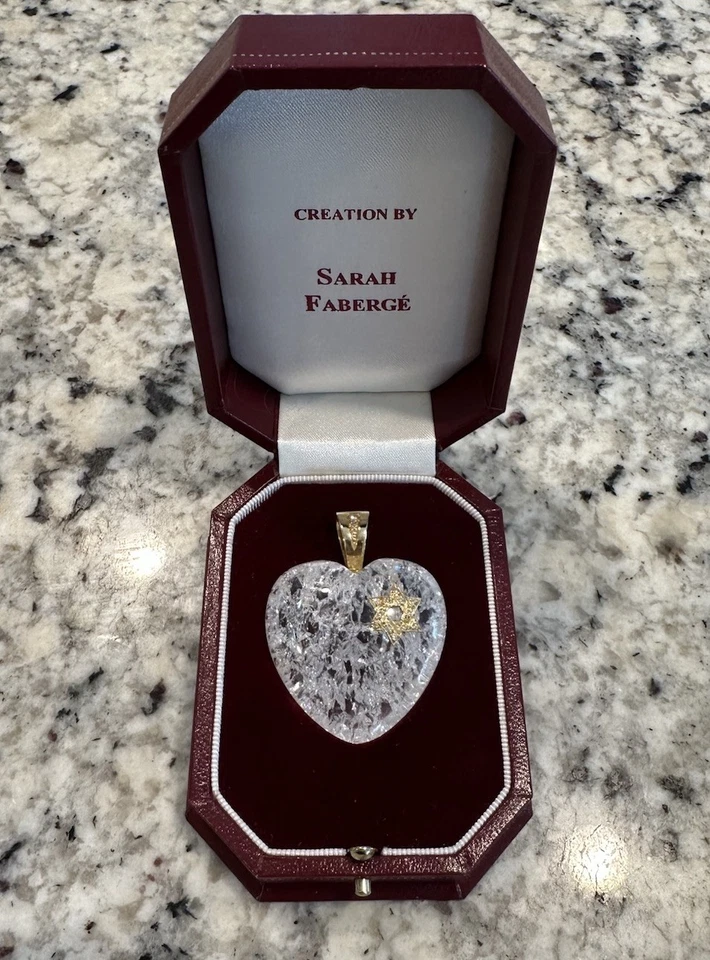 Colgante Sarah Fabergé Corazón Diamante Oro 18k Foto 2 de 4