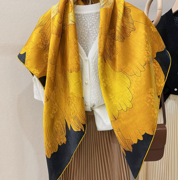 19 Momme Silk Scarf Hualuo Shawl 43'' Neckerchief koi fish Print Bandana Square