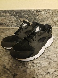 tenis huarache branco