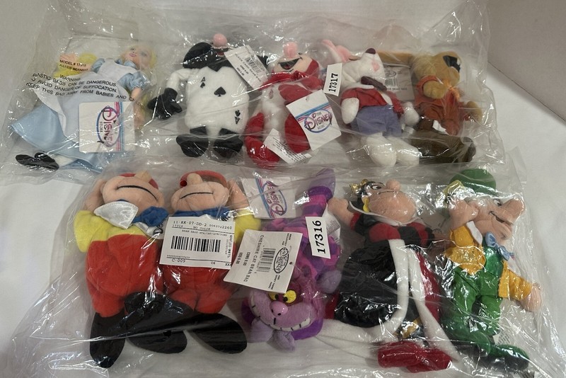 HTF FACTORY SEALED 10pc Set Disney’s ALICE IN WONDERLAND Bean Bag Beanie Babies
