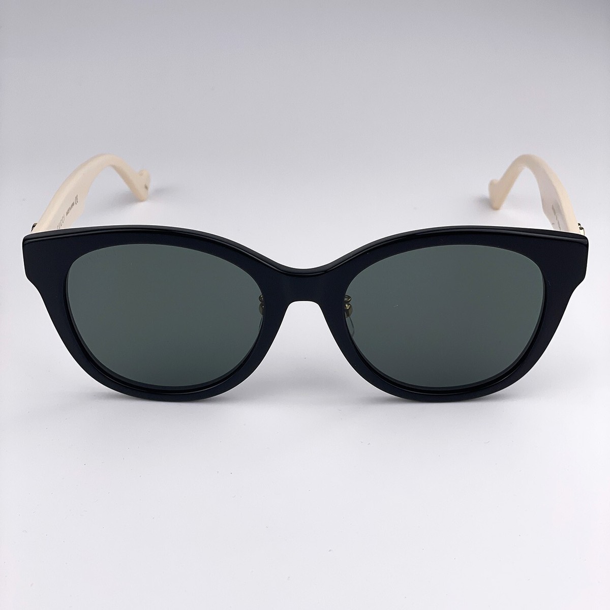 Gucci Women Sunglasses Black White Grey Round LOGO GG1002SK  display picture 1