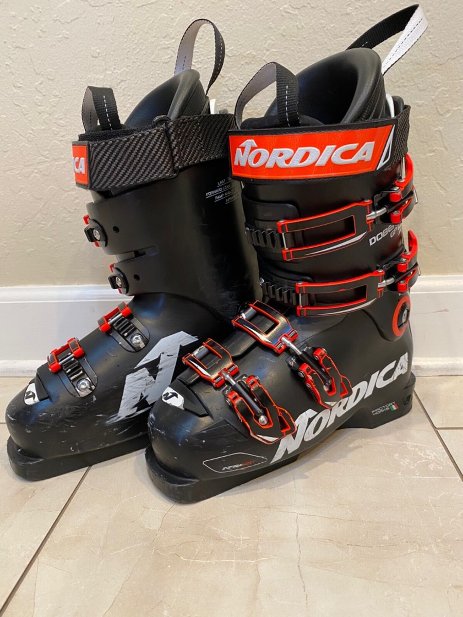 スキー 23-23.5 NORDICA DOBERMANN GP 90 Nordica Dobermann GP 90 Mens Racing ski boots. Size 23.5 MP