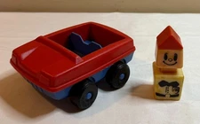 Playskool Familiar Places - McDonalds Playset - Replacement Car and Worker