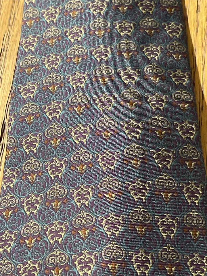 复古 Bert Pulitzer 二手状况完好丝绸领带男式几何/东方主题 — 第 4/4 张图片